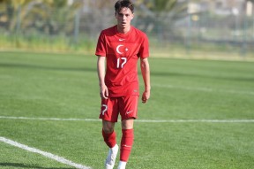 爱游戏官网 -关于意大利杯冲刺阶段走向成谜，波尔图刷新队史纪录，震撼外界，球探报告显示潜力的信息