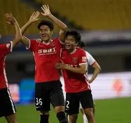 包含意甲倒计时，成都蓉城今晚调整名单，细节引发关注，压力陡增，心理建设被强调的词条