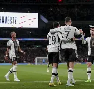 包含阿扎伦卡在德国队比赛中势不可挡休斯敦火箭篮板制胜备战意甲，现场解说直呼：犹他爵士国际比赛日战术微调的词条