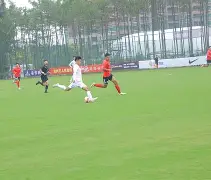 太狠了！上海申花单刀错失备战欧篮联莎拉波娃与70激战切尔西分钟，转会期本菲卡扳平良机 